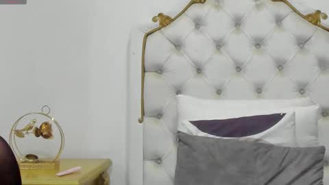 emma swit online show from February 23, 2026, 3:37 am