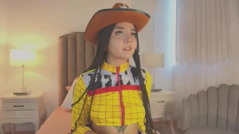 Ema online show from November 15, 2025, 12:13 pm