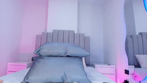 Emma online show from November 12, 2025, 11:54 am