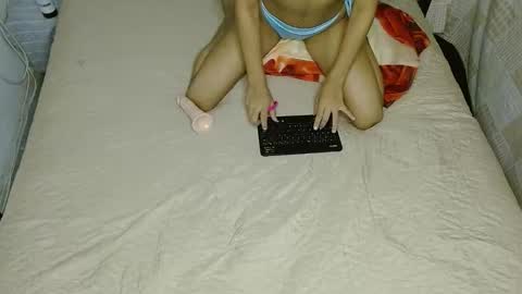 Snapshot of emma_walter22 chatting on February 23, 2026, 8:28 pm emma online show from February 23, 2026, 8:28 pm