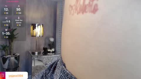 Snapshot of emma_zoe04 chatting on March 5, 2025, 8:32 pm zoe online show from March 5, 2025, 8:32 pm