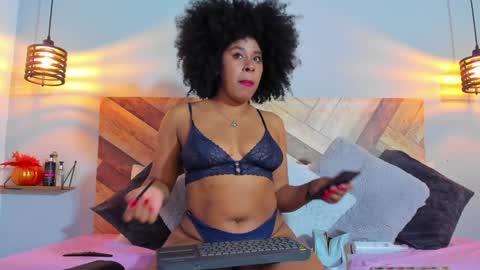 Emma Brant online show from December 18, 2024, 1:05 am