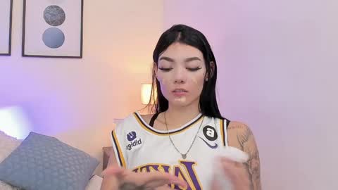Emma  online show from May 21, 2026, 9:55 pm