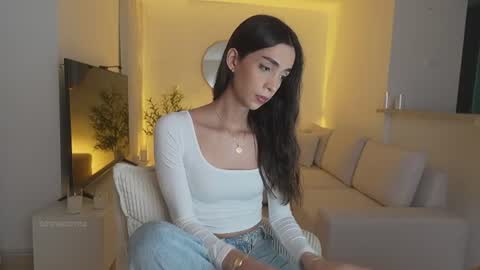 Emma voger online show from July 24, 2026, 2:31 am