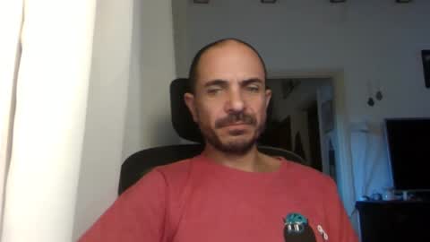 Ariel online show from December 14, 2024, 1:38 pm