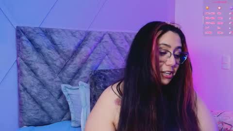  Emma  online show from October 12, 2025, 3:38 am