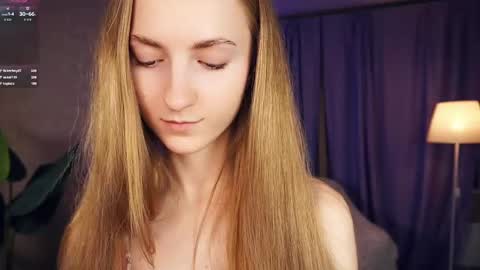 Snapshot of emmalaflame chatting on January 25, 2025, 12:06 am Emma day  Wendy night online show from January 25, 2025, 12:06 am