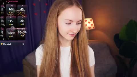 Snapshot of emmalaflame chatting on February 24, 2025, 8:36 pm Emma day  Wendy night online show from February 24, 2025, 8:36 pm