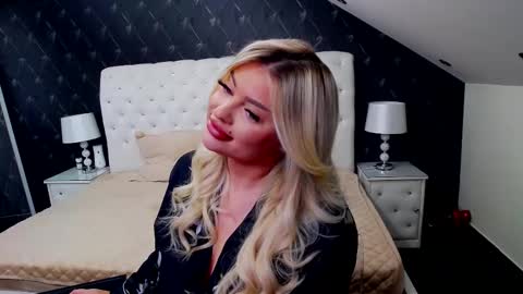 Emma Mavis online show from February 24, 2025, 6:27 am