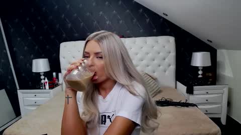 Emma Mavis online show from February 8, 2026, 6:17 am