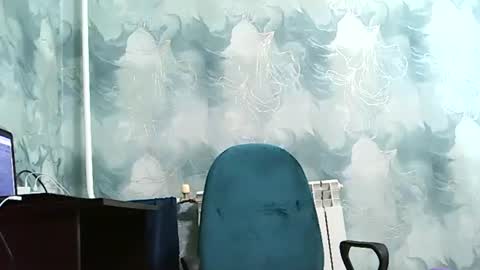 emmamelody online show from March 9, 2026, 9:35 am