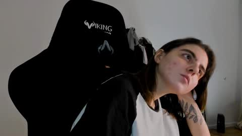 Emma online show from January 29, 2025, 8:35 pm