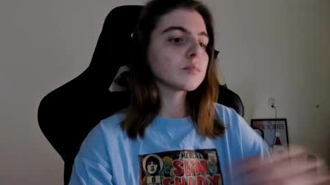 Emma online show from February 9, 2025, 7:52 pm