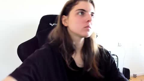 Emma online show from September 12, 2025, 6:46 am