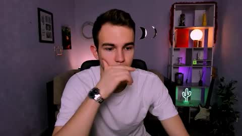 Emmi online show from March 17, 2026, 6:39 am