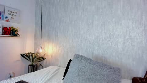 emmazc_ online show from May 27, 2026, 9:01 pm