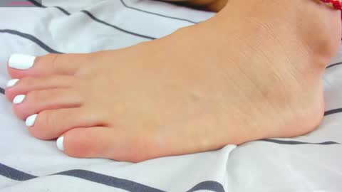 Emmi online show from December 3, 2024, 5:55 pm