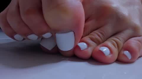 Emmi online show from December 13, 2024, 1:26 am