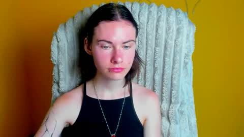 Snapshot of emmi_rossum chatting on May 22, 2026, 11:27 am Emmi online show from May 22, 2026, 11:27 am