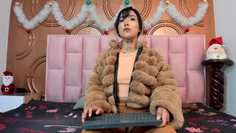 Emmily keller online show from January 6, 2025, 1:41 pm