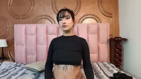 Emmily keller online show from September 20, 2025, 1:23 pm