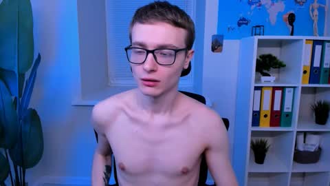 Snapshot of emmit_barker chatting on March 9, 2026, 10:08 am Emmit online show from March 9, 2026, 10:08 am