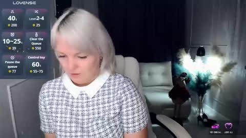 emmmam online show from December 1, 2025, 12:21 pm