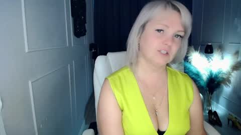 emmmam online show from April 13, 2026, 5:57 am