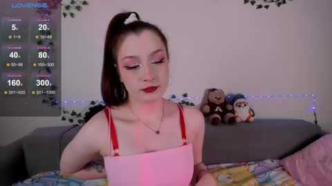 Snapshot of emmyflower chatting on February 21, 2025, 8:27 pm emmyflower online show from February 21, 2025, 8:27 pm