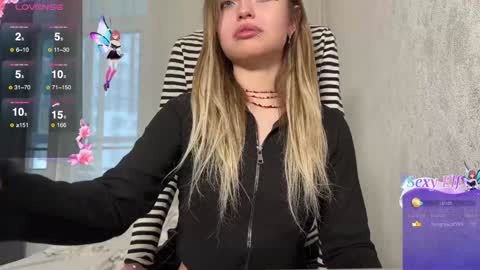 Snapshot of emo_couple666 chatting on December 20, 2024, 5:57 am Gabriel  Elizabeth online show from December 20, 2024, 5:57 am