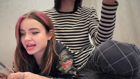 Snapshot of emo_couple666 chatting on January 23, 2025, 3:48 am Gabriel  Elizabeth online show from January 23, 2025, 3:48 am