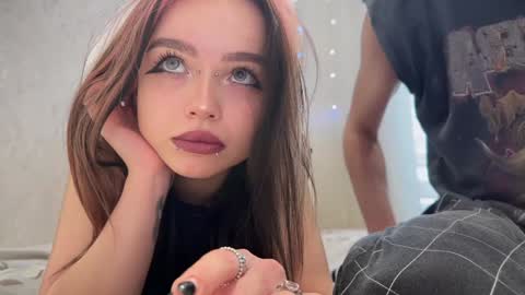 Snapshot of emo_couple666 chatting on February 1, 2025, 5:28 am Gabriel  Elizabeth online show from February 1, 2025, 5:28 am