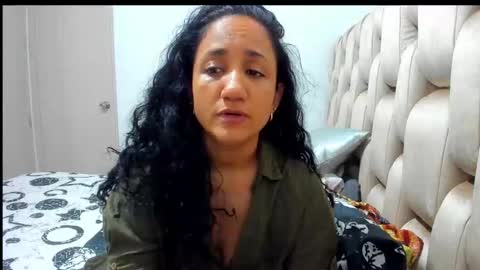 emperatriztapia online show from October 6, 2025, 12:08 am