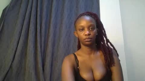 empress_emma online show from April 20, 2026, 6:27 am