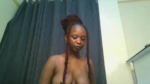empress_emma online show from May 5, 2026, 5:37 am