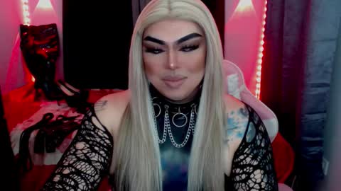 Snapshot of empressmichellexx chatting on February 27, 2026, 6:41 pm Mistress Michelle online show from February 27, 2026, 6:41 pm