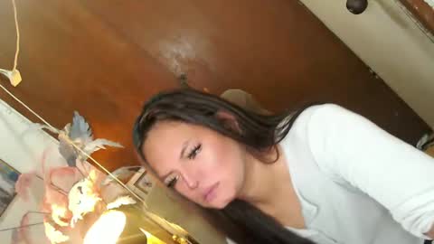 empressrheo online show from December 29, 2024, 2:06 am