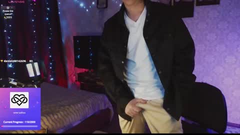 emveeboy96 online show from April 12, 2026, 8:14 pm