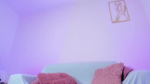 Snapshot of emy_colee chatting on March 4, 2025, 10:57 am Emy online show from March 4, 2025, 10:57 am