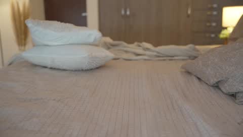 Eimi3 online show from January 8, 2025, 10:06 pm