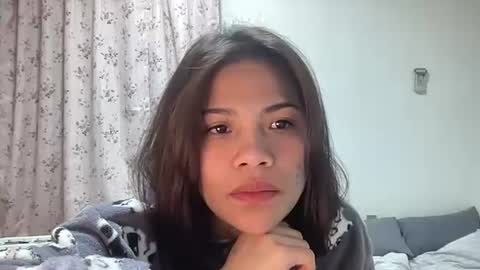 enchan931125 online show from March 9, 2026, 10:52 am