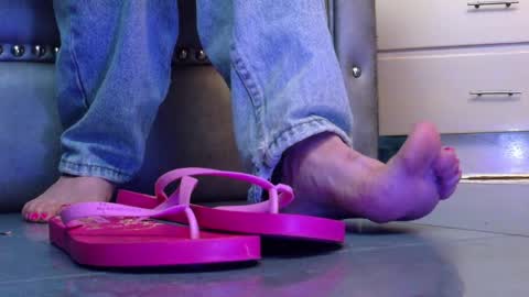 EnchantressQueen online show from April 7, 2026, 1:55 pm