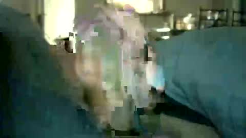 encormoi online show from November 13, 2025, 8:13 am