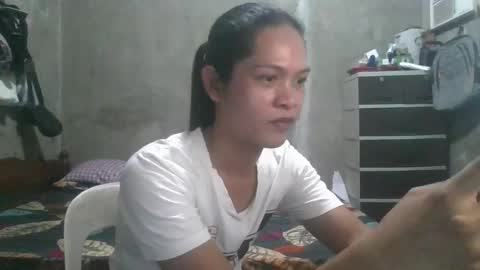 Snapshot of endless_cumexplosion chatting on December 5, 2024, 4:31 am I am MITCH online show from December 5, 2024, 4:31 am