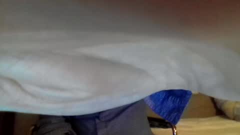 endlesscumnow online show from March 9, 2026, 9:19 pm