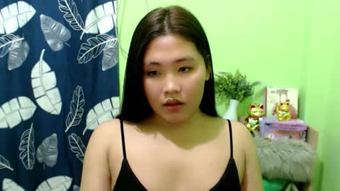 Eva online show from October 5, 2025, 6:17 pm