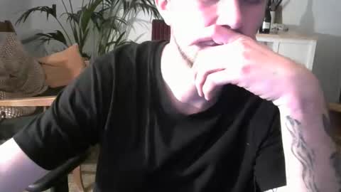 3from Desire online show from December 21, 2025, 10:06 pm