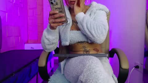 Engel online show from April 1, 2026, 12:06 pm