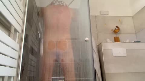 xxxTomxxx online show from June 1, 2026, 11:12 am