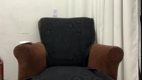 Snapshot of enjoythetrip chatting on January 18, 2025, 2:36 am Luke online show from January 18, 2025, 2:36 am